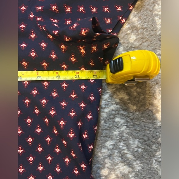 GAP Navy Blue and Red Polka Dot Women's Top sizeXL rayon material (SKUD-129) - Picture 6 of 6